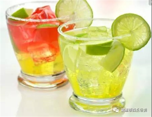 煙臺波絲蒂學校7月22日時尚冰品冷飲咖啡班開課啦！