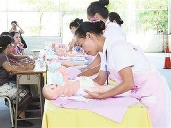 在菏澤市東華職業培訓學校學習家政護理專業靠譜嗎？